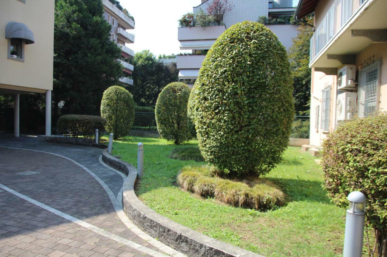 Parco Di Monza Apartment Exterior foto